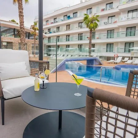 Morlans - Adults Only 4*