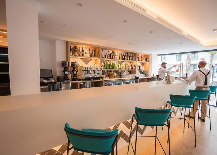 Morlans - Adults Only Пагуэра