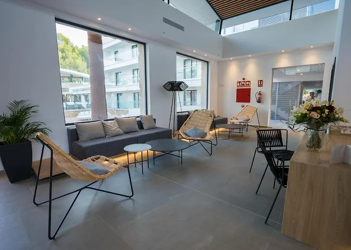 Morlans - Adults Only Пагуэра